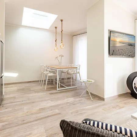 Quartier 7, App. 16 Apartment